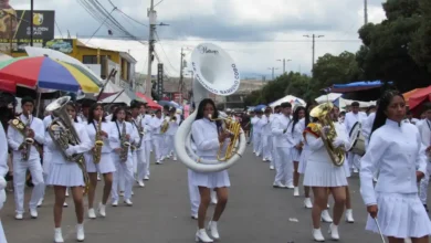 Riobamba organizó desfile cívico por la Batalla de Tapi