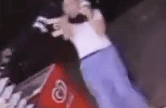 Cámara captó el secuestro de una mujer en su local