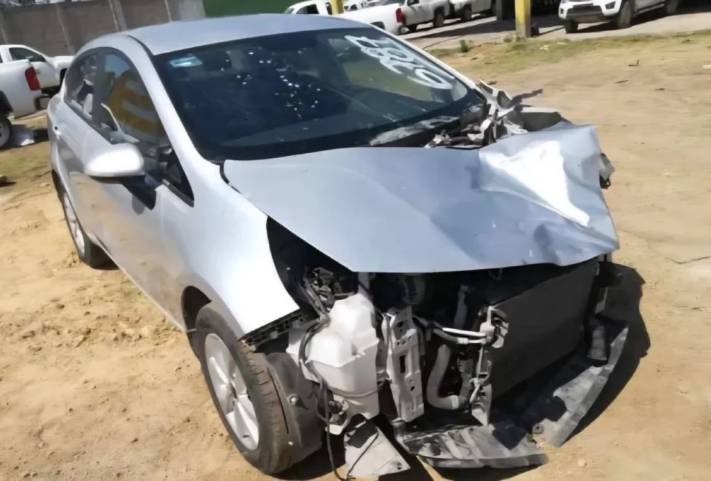 Accidente de tránsito dejó 2 carros detenidos en Chambo (foto referencial)
