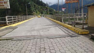 Pareja muere tras caer del puente San Francisco en Baños