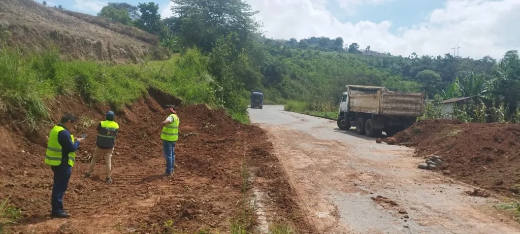 MTOP inicia construcción de variante en El Citado, Chimborazo. 