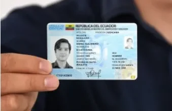 Registro Civil extiende su jornada de cedulación en Ecuador