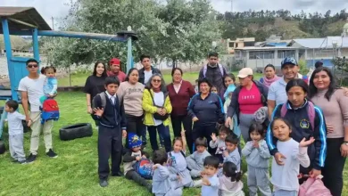 Riobambeña que vive en Alemania apoya a niños de Yaruquíes