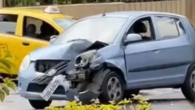 Ambato: accidente de tránsito entre dos carros en Ficoa