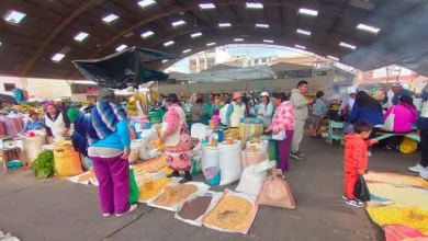 Ambato remodelación de la plaza Primero de Mayo.