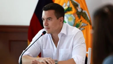 Daniel Noboa prohíbe compra de carros caros con fondos públicos