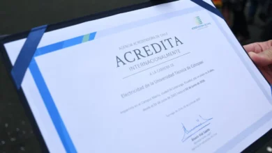 Latacunga: carrera de electricidad UTC recibe acreditación chilena