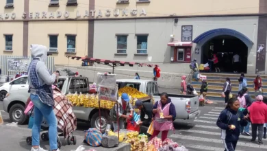 Alcaldía de Latacunga no da solución a comercio informal