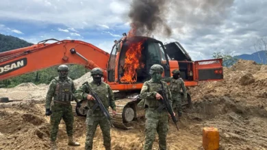 Gualaquiza: Militares desarticulan campo de minería ilegal.