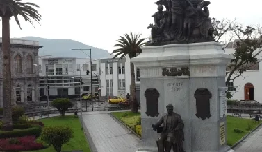 Aceptación de cupos en Instituto Vicente León de Latacunga.