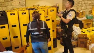 Decomisan 657 botellas de cerveza adulterada en Latacunga.