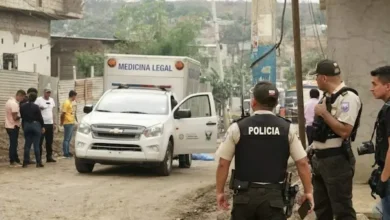 Delincuentes vestidos de policías mataron a una familia