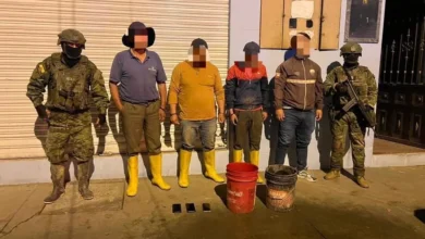 3 detenidos por minería ilegal tras operativo en Gualaquiza.