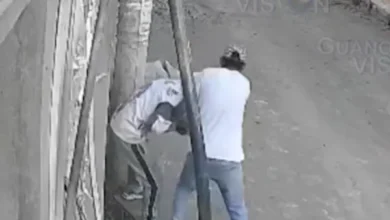 2 sujetos en moto asaltan a joven en el sector de la UNACH