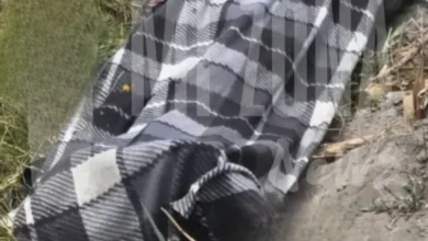 Encuentran el cuerpo de un hombre sin vida en Latacunga.