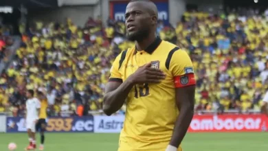 Valencia anotando en eliminatorias.