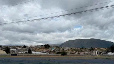 Inician preparativos para la feria de finados en Latacunga.