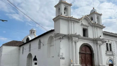 Iglesia de San Agustín en Latacunga con daños estructurales.