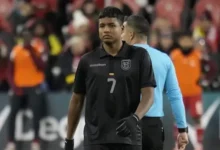 Jeremy Arévalo: su técnico lo defiende de Beccacece.