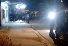 Padre e hijo asesinados mientras comían en la calle