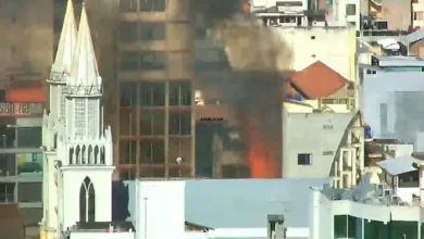 Incendio de edificio en pleno centro de Ambato