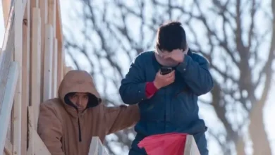 Migrante ecuatoriano evita arresto de ICE en un techo: mira lo que pasó