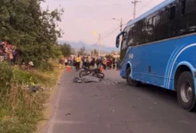 Ambato 2 hombres mueren tras accidente en Huachi Grande.