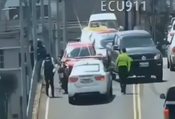 Joven de 24 años intenta suicidarse desde puente en Riobamba