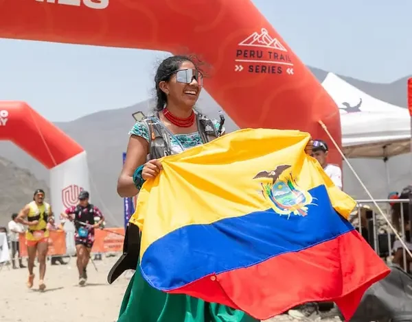 La bandera de Ecuador flameó en competencia internacional.