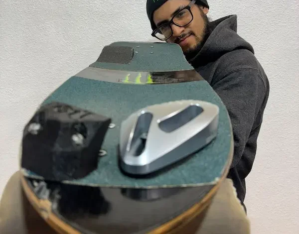 World Downhill Skateboarding: riobambeño está compitiendo.