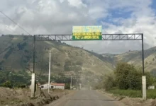 Prefectura Cotopaxi realiza trabajos de asfaltado en Pujilí.