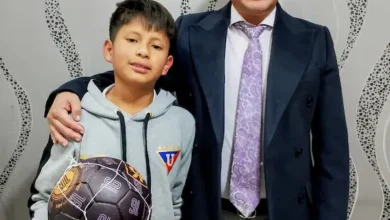 Stalin Aldas entrega balón de Kendry Páez como padrino del Mundialito