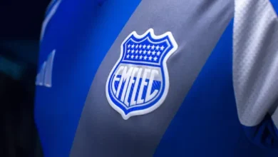 Emelec se queda sin directiva por disposición ministerial.
