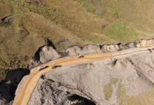 Juez ordena suspender construcción de vía Ambato El Corazón.