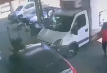 Video | Hombre atropella a su padre tras pelea familiar