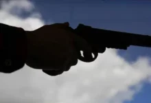 Hombre dispara a niño de 9 años en la cabeza