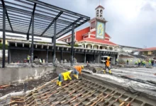 Avanza renovación del parque Central y plaza cívica en Macas.
