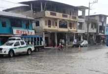 Fuertes lluvias provocan inundaciones en Caluma.