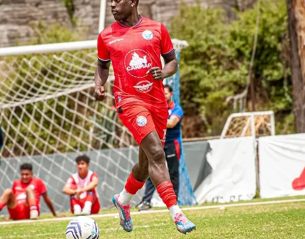 Moisés Corozo se habría ido de Olmedo y tendría nuevo club.