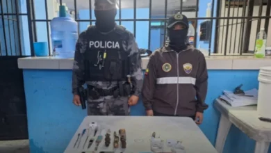 Policía decomisa armas y celulares en cárcel de Macas.