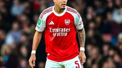 Arsenal comprará definitivamente al defensor Piero Hincapié.