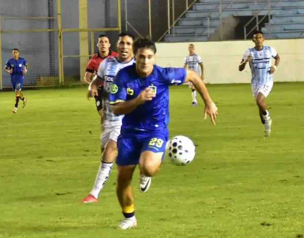 Delfín vs Manta: hora y dónde ver el Clásico en vivo.