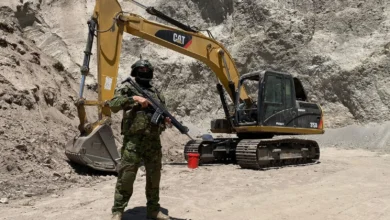 Ejército desarticula campo de minería ilegal en Tungurahua.