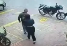 Joven apuñala a su padre de 82 años tras discusión por dinero