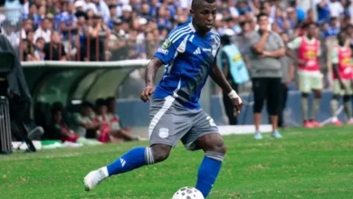 Miller Bolaños detenido durante toque de queda en Guayaquil.