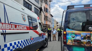 Motociclista fue atropellado por buseta en Riobamba
