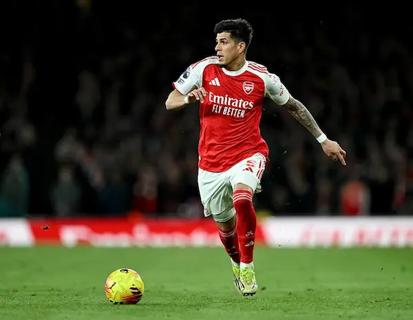 Vota por Piero Hincapié como Jugador del Mes en el Arsenal.