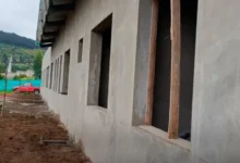 Remodelación de 5 centros de salud paralizada en Latacunga.