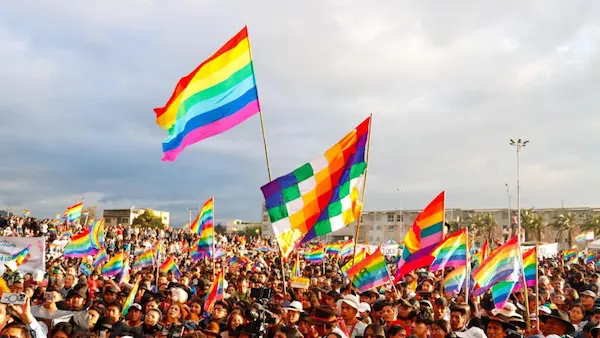 Promueve cultura e identidad andina