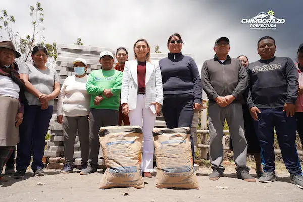 San Gerardo adoquinará vía de 934 metros con apoyo de la prefectura de Chimborazo